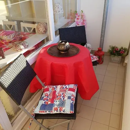 Apartment C05-005 *